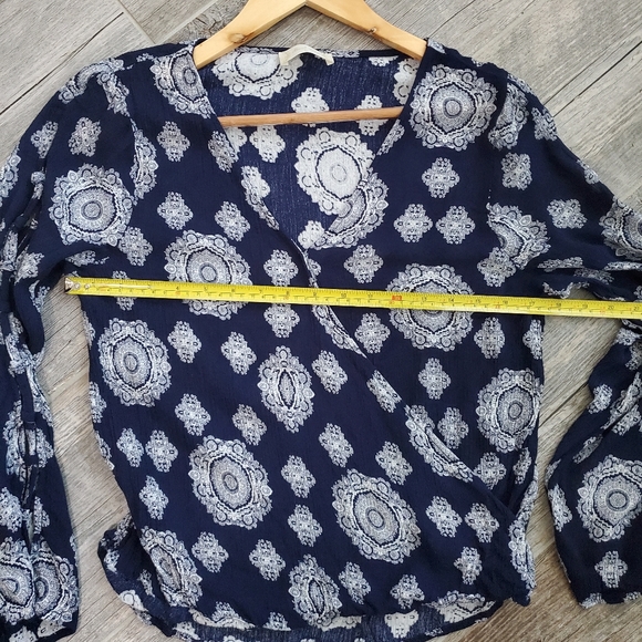 Altar'd State Medallion Faux Wrap Boho Top with Laced Sleeve in Navy. - Picture 8 of 9